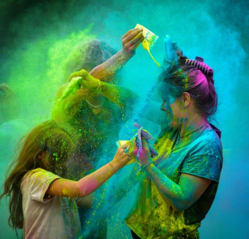 Holi (3)